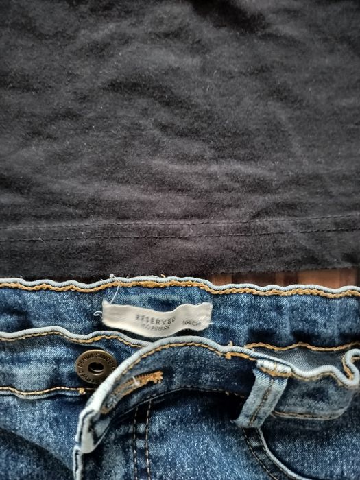 Spodnie Reserved i t-shirt Levi's roz 164cm dla dziewczynki