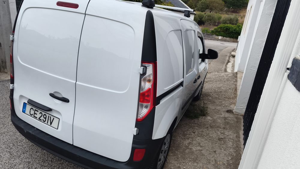 Kangoo Elétrica ZE Etech 33Kw 2020 IVA DEDUTIVEL