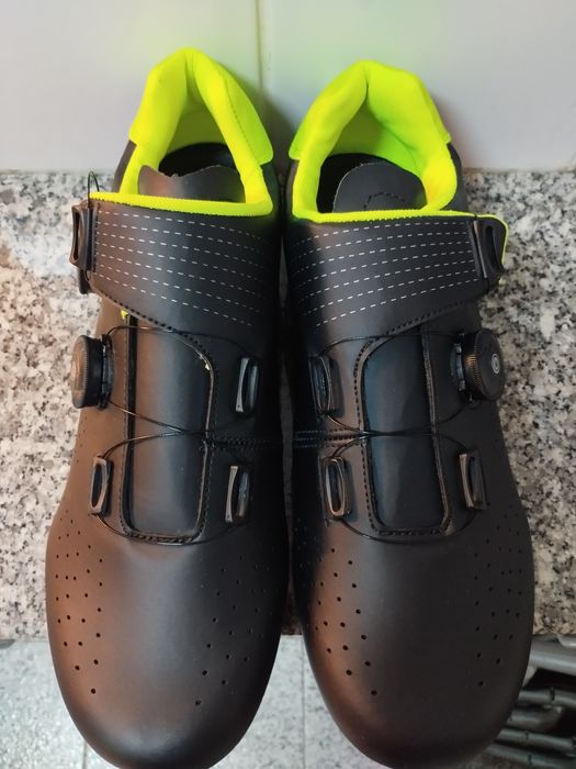 Sapatilha de ciclismo