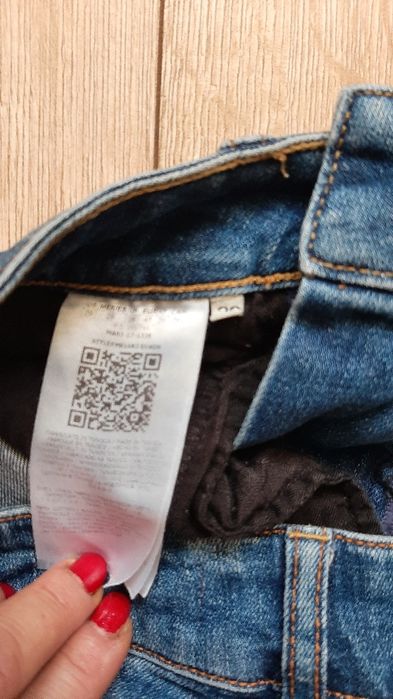 Spodnie damskie Guess 42