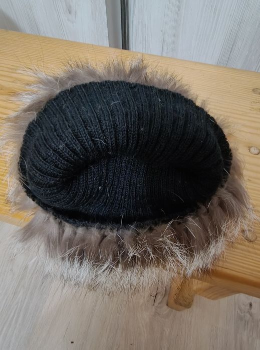 Хутряна тепла шапка