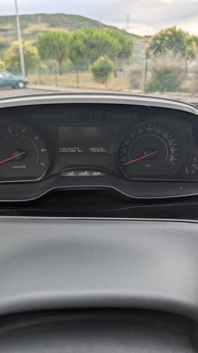 Peugeot 208 - 1.0 VTI - 80.000kms!!