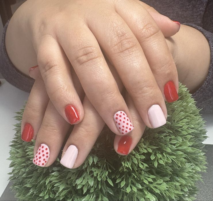 Запрошую на манікюр