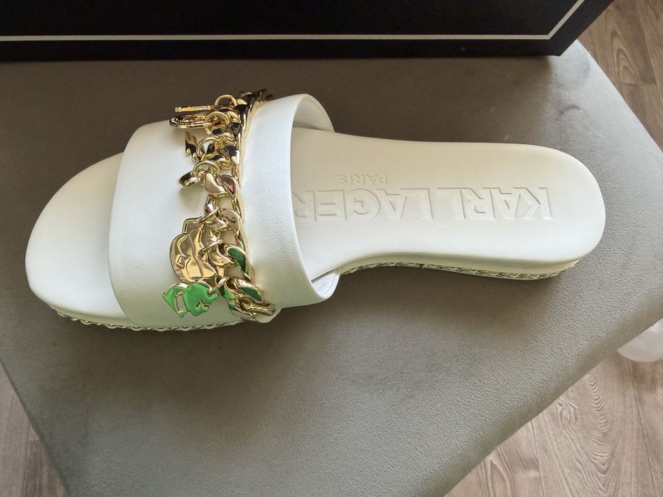 Шльопанці Karl Lagerfeld Hermes