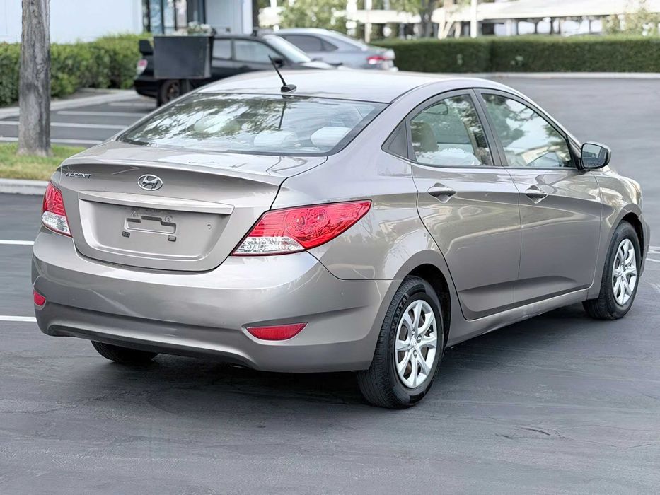 Hyundai Accent      2015