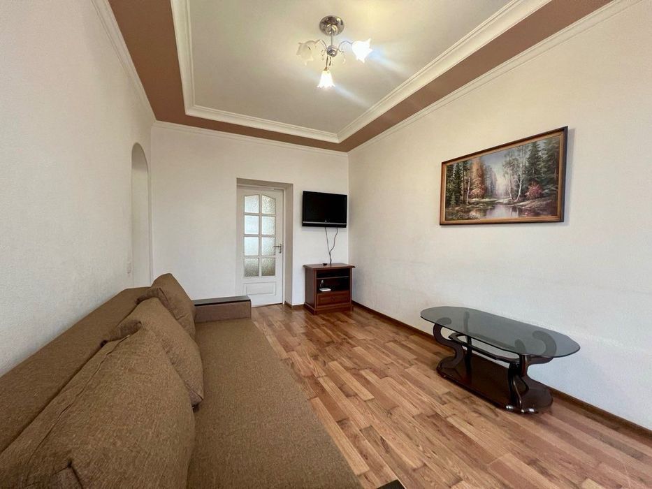 2к Бульвар Тараса Шевченка 2 метро Палац Спорту Арена Центр Подобово