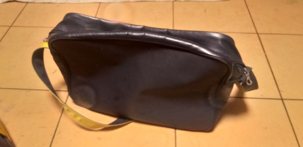 Fr torba Adidas kolor niebieski wymiary 45 na 32 komory