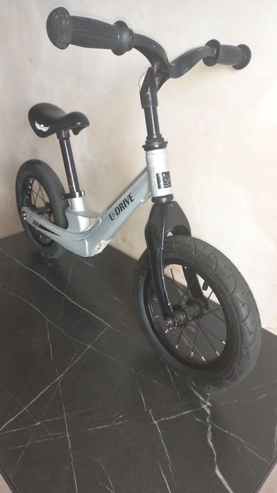 Продам детский велобег б/у