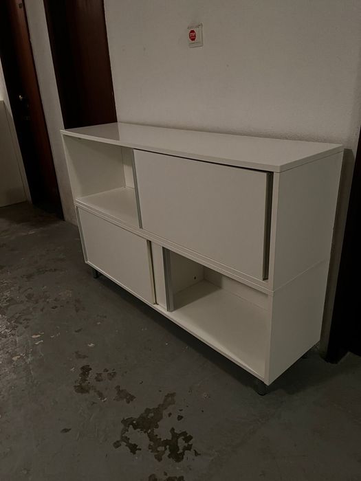 Móvel de escritorio IKEA