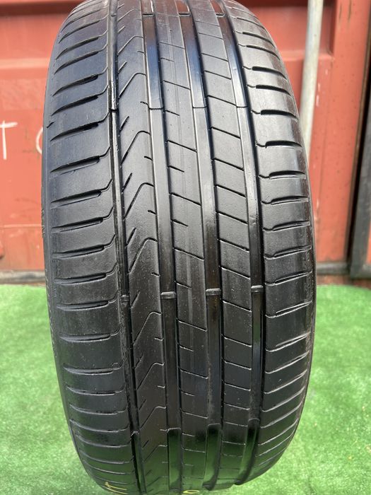 *Opona Pirelli 235/45/21 pojedynka