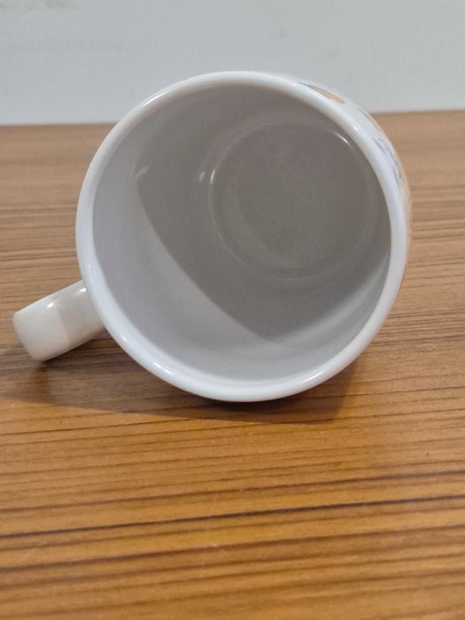 Kubek do kawy i herbaty z króliczkiem i marchewką