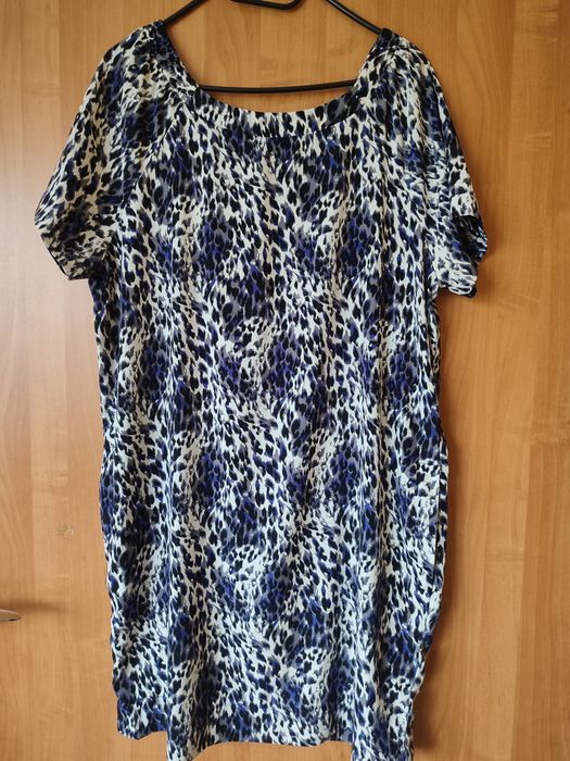PAKA 3 sukienki i bluzka w rozmiarze XL