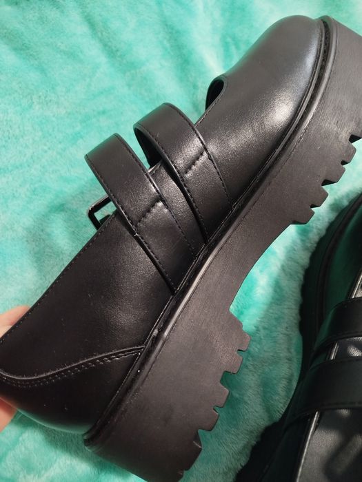 Туфлі р.39 жіночі трендові чорні нові Венздей