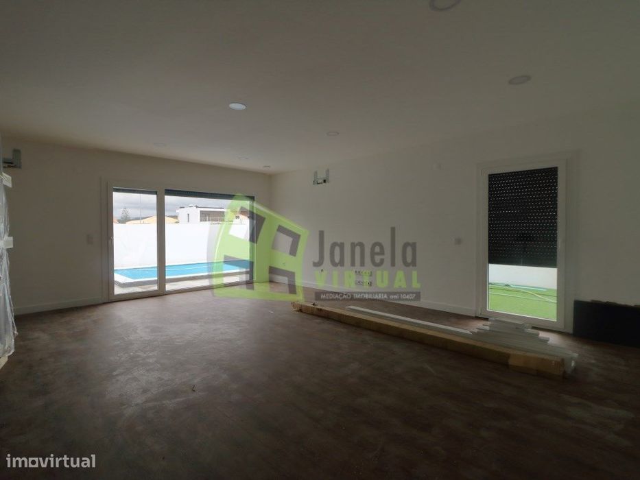 Moradia Isolada Térrea T3 com Piscina - Azeitão