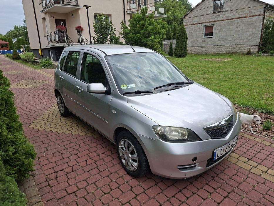 Mazda 2