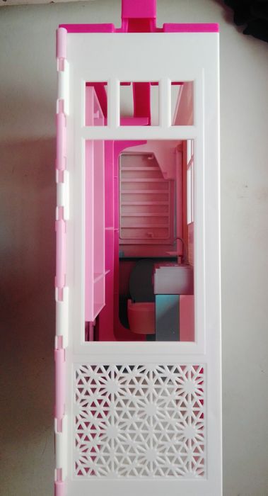 Barbie - Various Items.437154520320583685