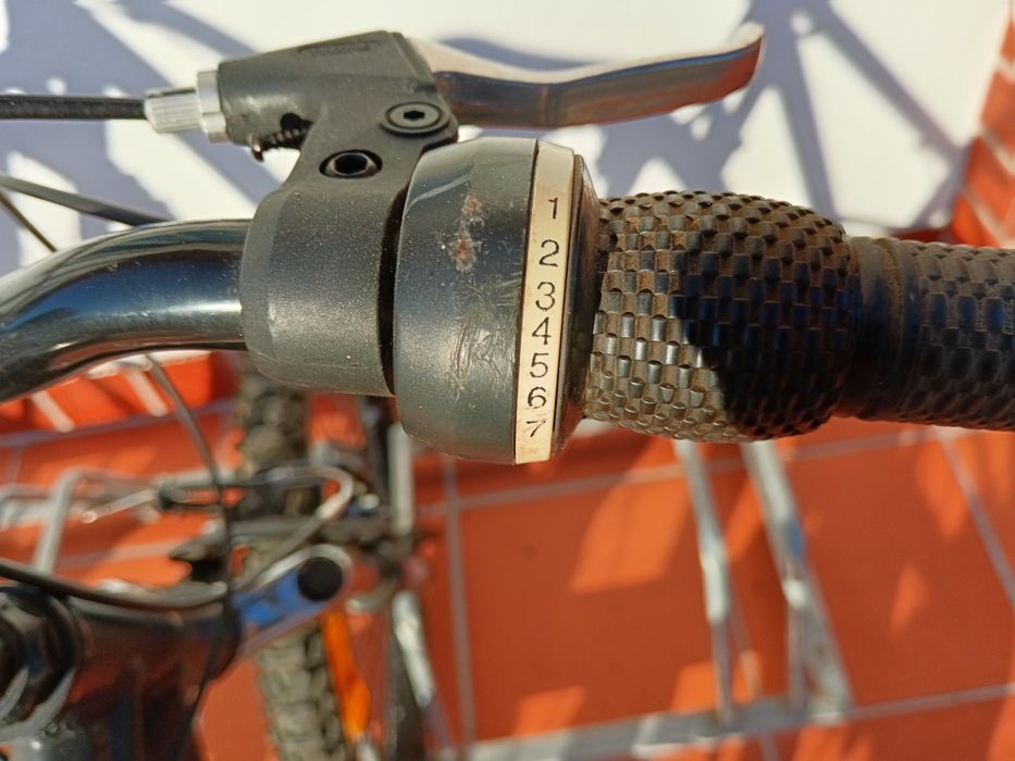 2 bicicletas crianca/jovem