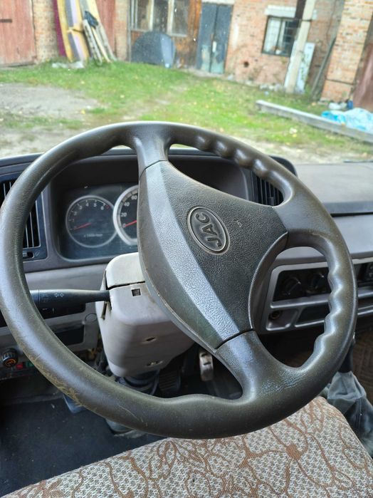 автомобіль вантажний JAC 1045K