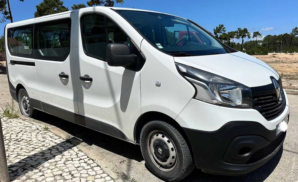 RENAULT TRAFIC 2018 H1L2 9 Lugares - Nacional