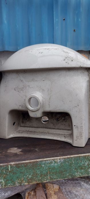 Wyprzedaż umywalka porcelanowa nowa