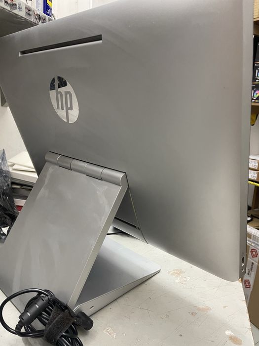 HP Envy Recline  pro AIO 23-k300np