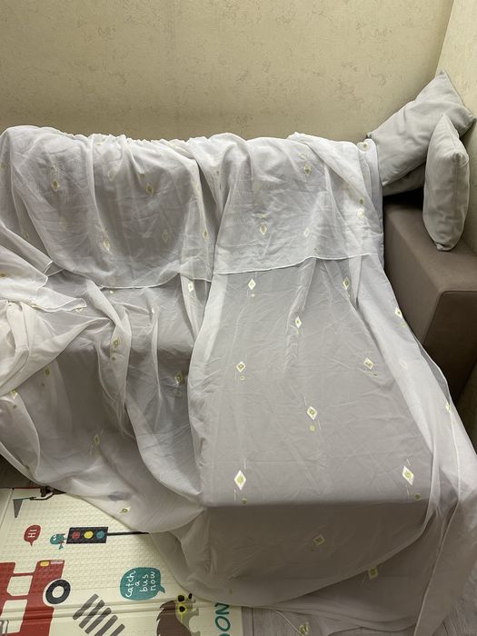 Ніжна тюль в гарному стані