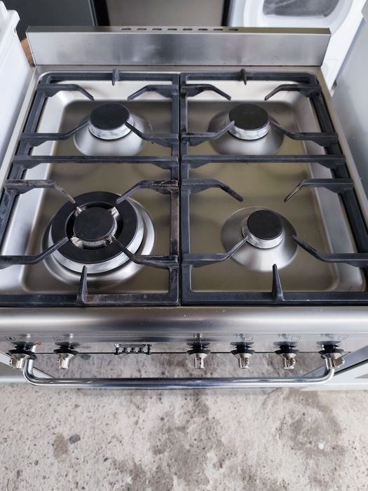 Професійна газова плита Smeg