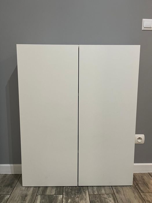 Szafka wisząca lub stojąca, solidna, robiona na wymiary