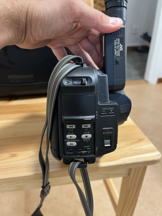 Відеокамера JVC GR-A1E