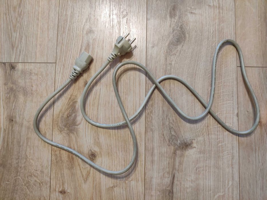 Kabel zasilający do komputera IEC 320 C13