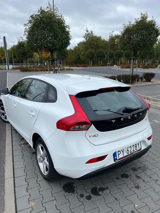 Sprzedam Volvo V40 D2; 1,6D bezwypadkowy