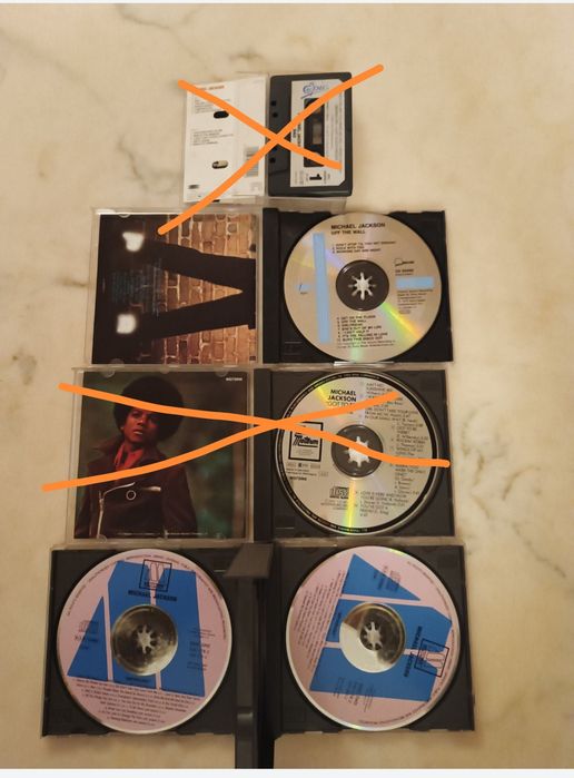 Michael Jackson: 2 CDs (um duplo)