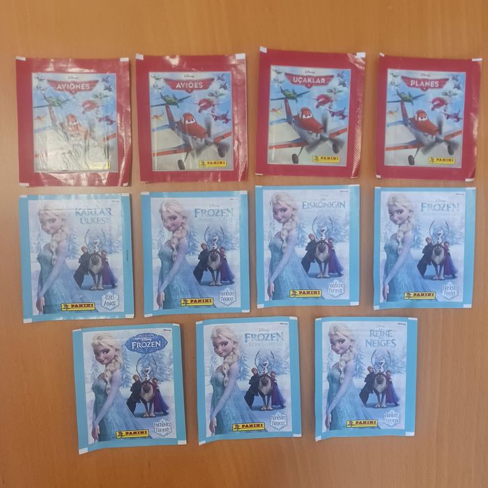 Lote x69 saquetas / carteiras de cromos diferentes
Panini e Topps