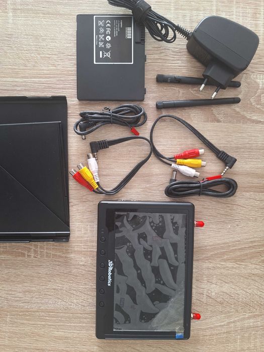 7" FPV and Other Applications 5.8 GHz 40ch Diversity Receiver Monitor64283910048259123