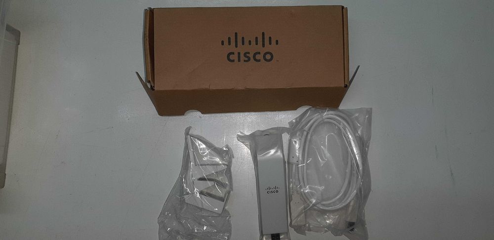 CP-CAM-W Cisco USB видеокамера для Cisco IP Phone 9900 белого цвета