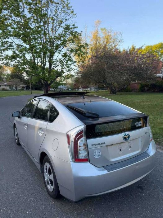 Toyota Prius      2014