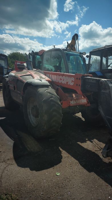 Навантажувач телескопічний MANITOU