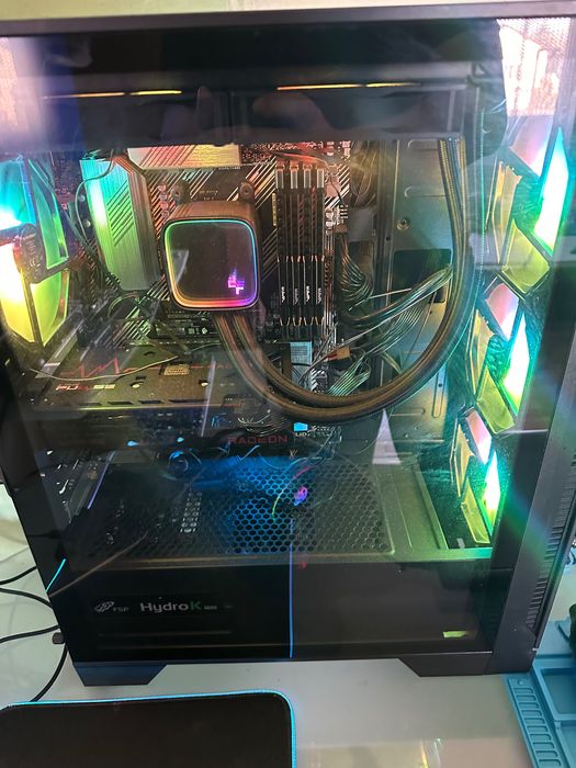 Komputer gamingowy Ryzen 5 5600X / RX 6600 8GB / 32GB RAM / 2TB NVMe