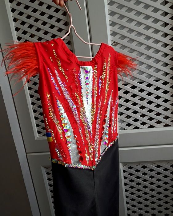 Новий комбінезон для виступу художня гімнастика