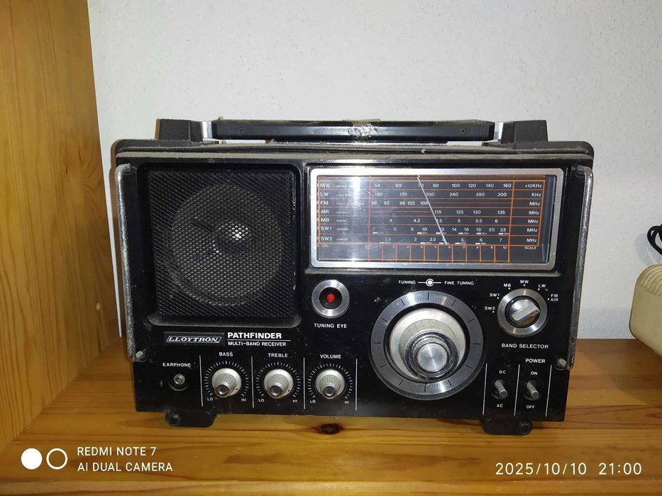 ## radio Lloytron Pathfinder (retro) ##