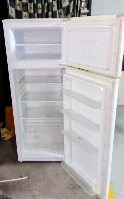 Frigorífico CANDY CDH1S513EW