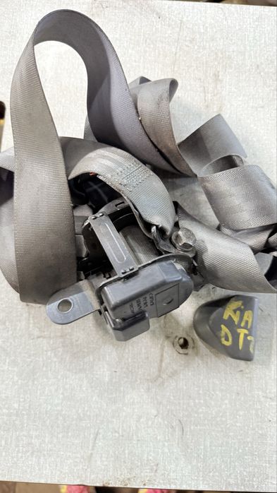 cinto traseiro direito  Kia Sportage 2.0 td ano 1999