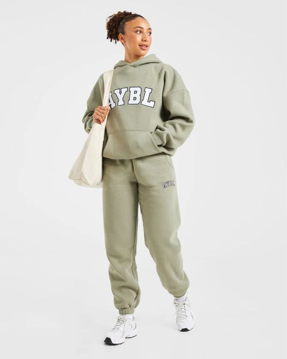 Теплий костюм AYBL новий з бірками у розмірі М