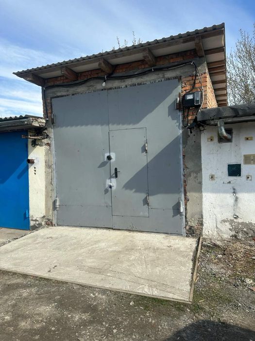 Гараж продам.