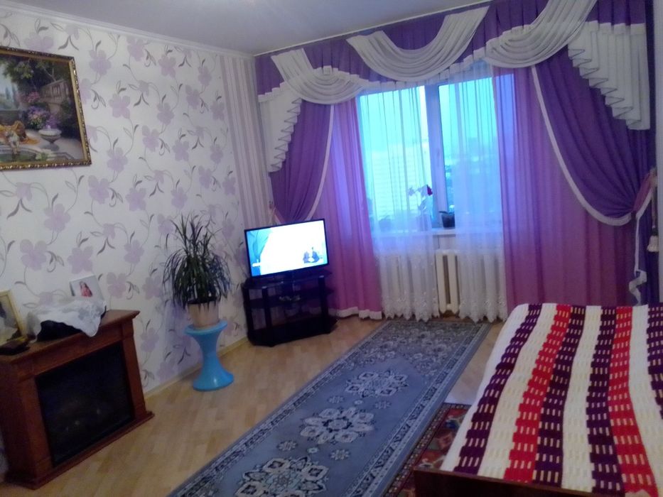 Двохкімнатна квартира здається кімната з хазяйкою, Радіоринок..