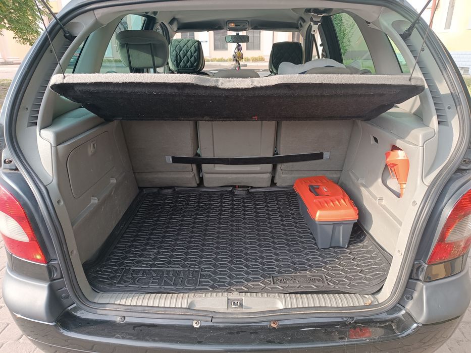 Renault Scenik |