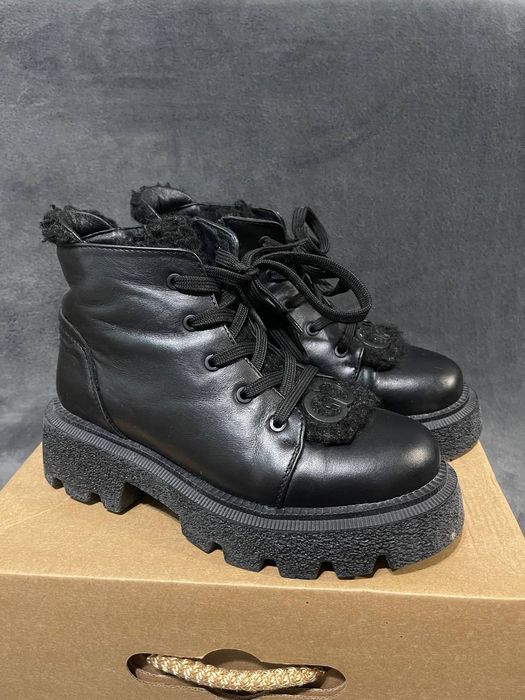 Продам ботинки  натуральная кожа