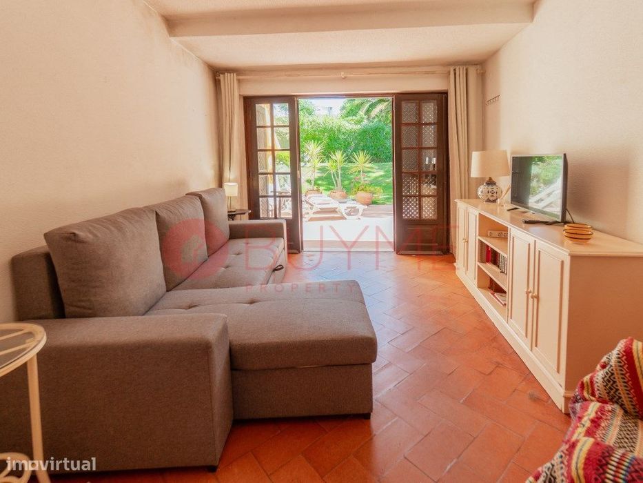 Apartamento T1 com terraço privativo em Vilamoura