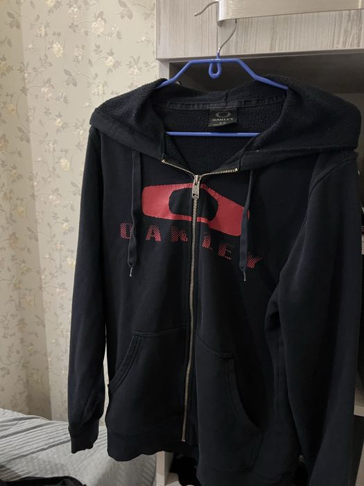 кофта Oakley розмір s