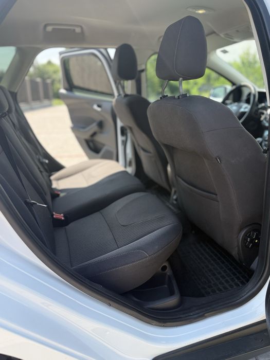 Продам авто Ford Focus 1.6 TDI 2013 року